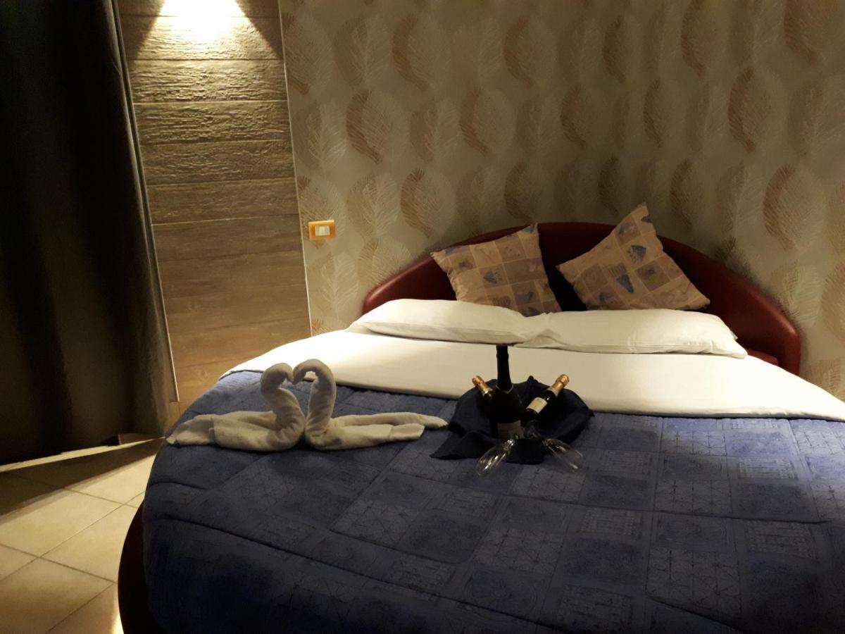 Thaire Resort Castel Volturno Ngoại thất bức ảnh