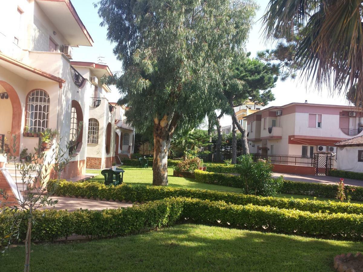 Thaire Resort Castel Volturno Ngoại thất bức ảnh