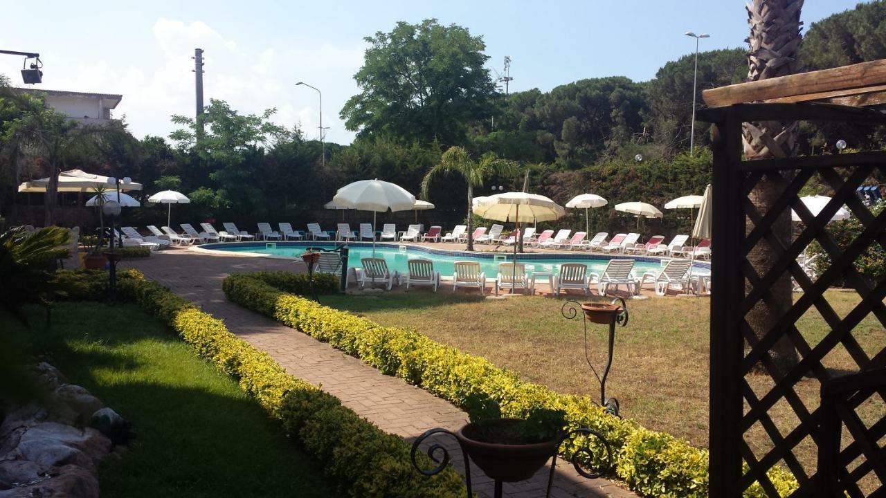 Thaire Resort Castel Volturno Ngoại thất bức ảnh