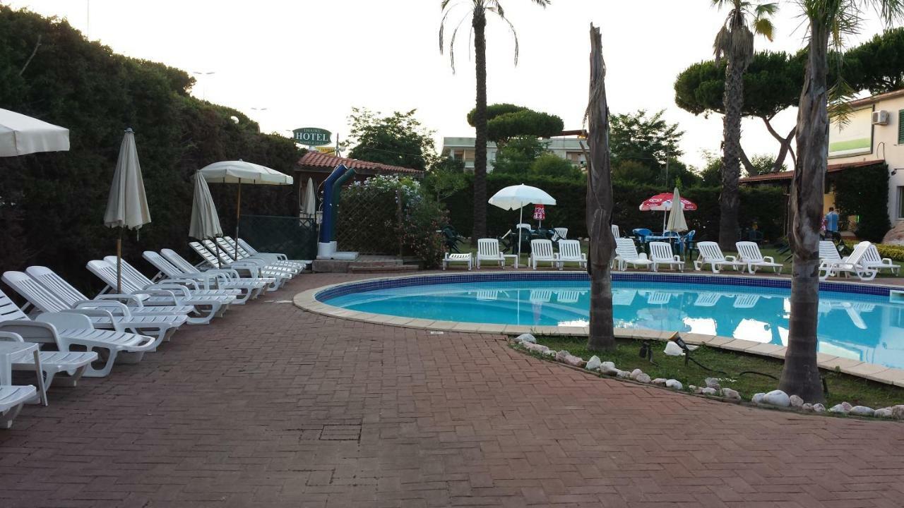 Thaire Resort Castel Volturno Ngoại thất bức ảnh