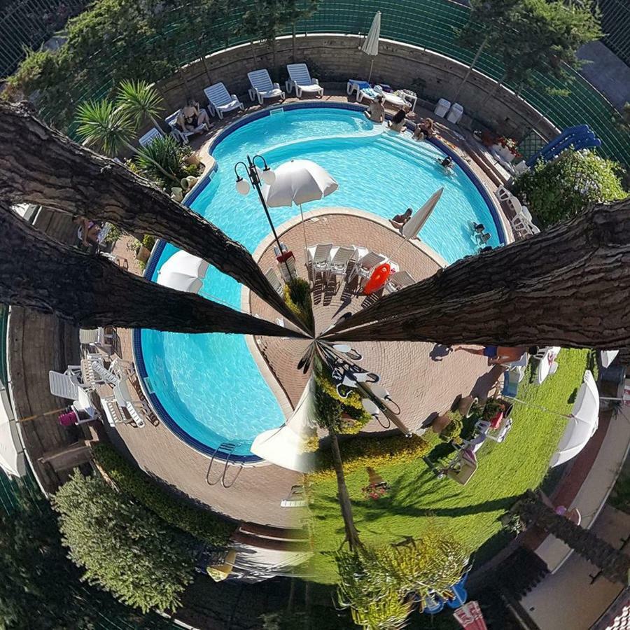 Thaire Resort Castel Volturno Ngoại thất bức ảnh